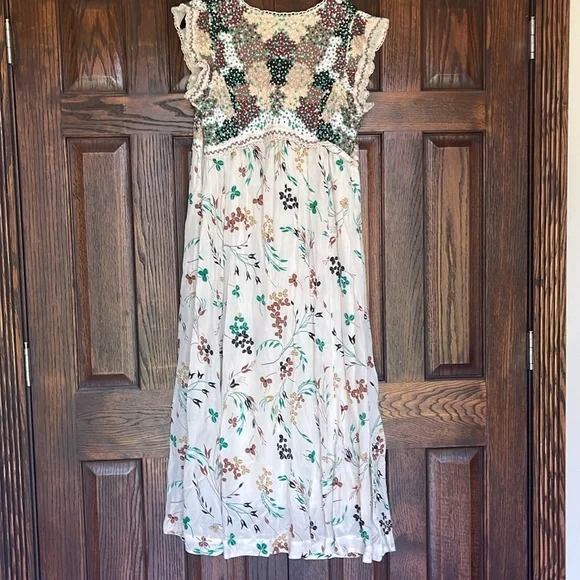 NWOT Anthropologie Printed V Neck Maxi Dress with embroidered bodice Size 12P - Picture 7 of 7